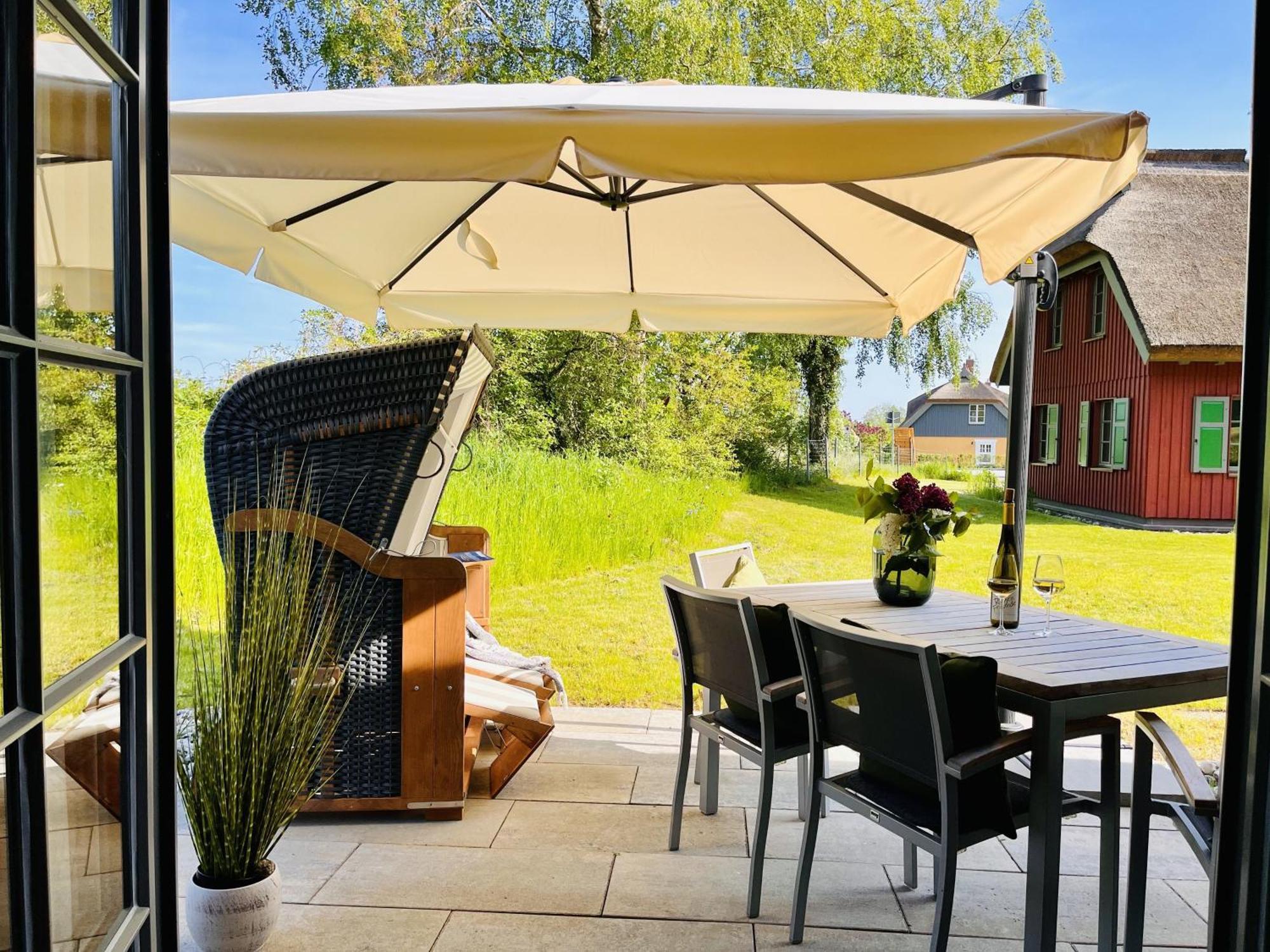 Ferienhaus Strandleben 09 Feriendorf Klein Stresow Ruegen By Ruyastay Putbus Esterno foto